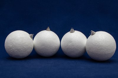 Набор елочных игрушек - пенопластовые шары с блестками, 4 шт, D8 см, белый, пенопласт (200039) 200039 фото