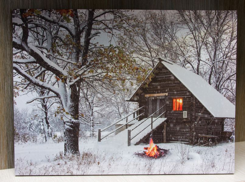 Светящаяся картина - зимний дом со светящимся окном и уличным огнем, 3 мигающие LЕD лампы, 30x40 см (940164) 940164 фото