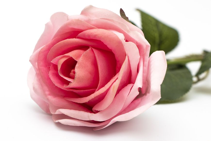 Штучна троянда-гілка, тканина, пластик, 64 см, світло-рожева (630119) 630119 фото